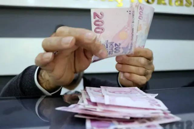 Emekli Bayram İkramiyeleri Ödeme Takvimi Belli Oldu: Bakan Işıkhan Detayları Duyurdu