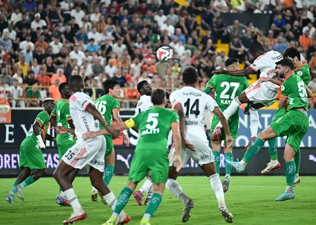Beşiktaş ile Alanyaspor Kupada Yarı Final İçin Karşı Karşıya
