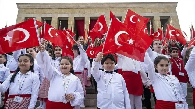 23 Nisan Resmi Tatil mi? 2026 Ulusal Egemenlik ve Çocuk Bayramı Hangi Güne Denk Geliyor?