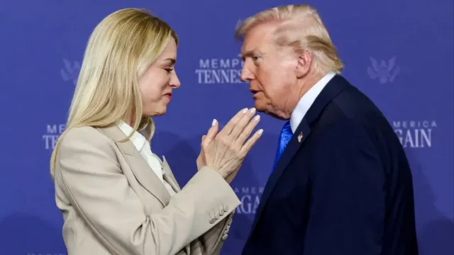 Trump Kabinesinde Büyük Tasfiye: FBI ve Bakanlıklarda Görev Değişimi Kapıda