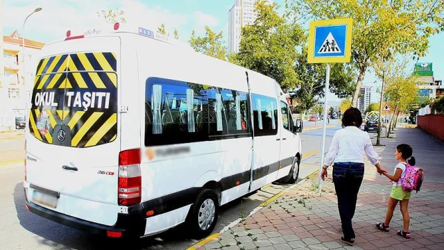 Okul Servis Ücretlerine Yüzde 10 Zam: Yıllık Ücretler 90 Bin Lirayı Aştı