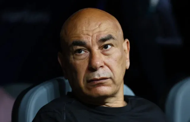 Mısır Milli Takımı Teknik Direktörü Hossam Hassan'ın İki Eşi Arasında Büyük Kavga Çıktı
