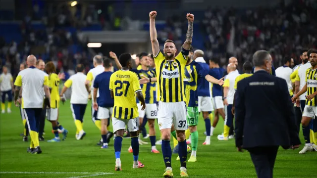 Fenerbahçe'den Tarihi Zafer: 19 Yıllık Şampiyonlar Ligi Hasreti Bitti