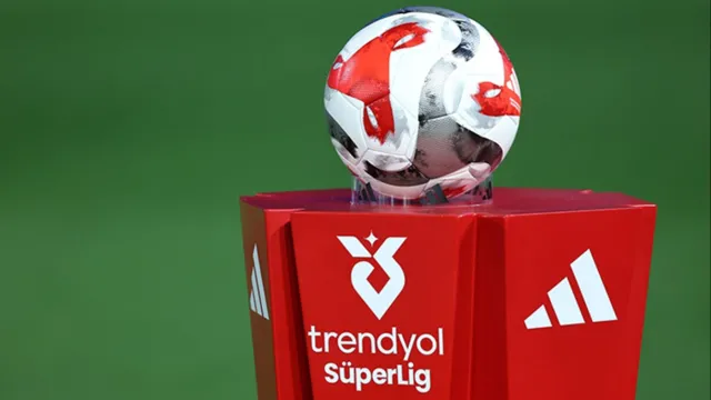 Süper Lig'de Yaz Transfer Döneminde Atılan Tüm İmzalar (2026-27)