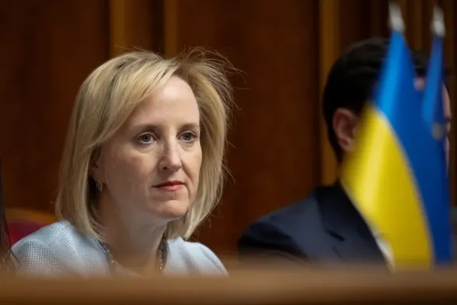 ABD'nin Kiev Büyükelçi Vekili Julie Davis Görevinden Ayrılıyor