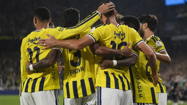 Greenwood Yıldızlaştı: Fenerbahçe Taraftarı Önünde Şov Yaptı