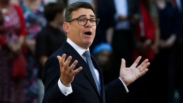 İngiltere'de Yeni Kabine Şekillendi: İşte Andy Burnham'ın Yeni Ekibi
