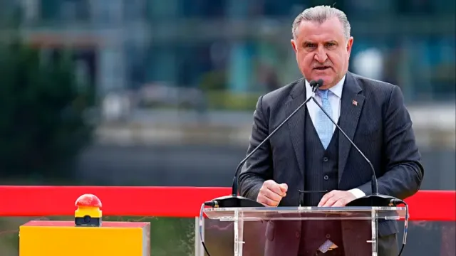 Bakan Osman Aşkın Bak'tan Şampiyon Cimbom Sözlerine Açıklama