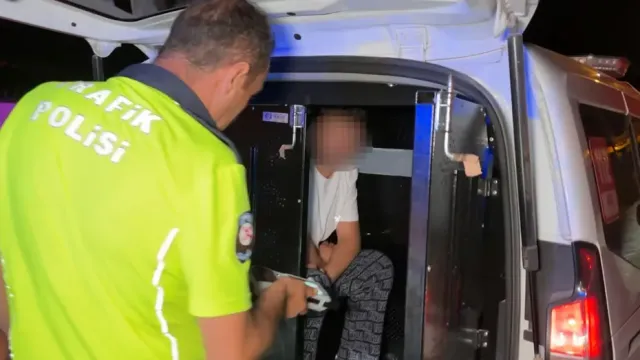 Aksaray'da Alkollü Sürücü Polise Yakalandı: 150 TL Param Var