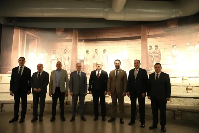 Manisa'da Kültür Yolu Coşkusu: Şehzadeler Şehrinde Sanat Rüzgarları Esiyor