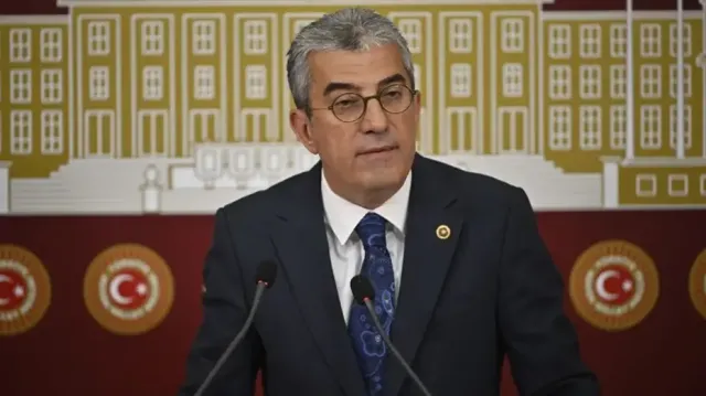 CHP'de Gökhan Günaydın Göreve İade Edildi: Uzun Süren Bekleyiş Sona Erdi