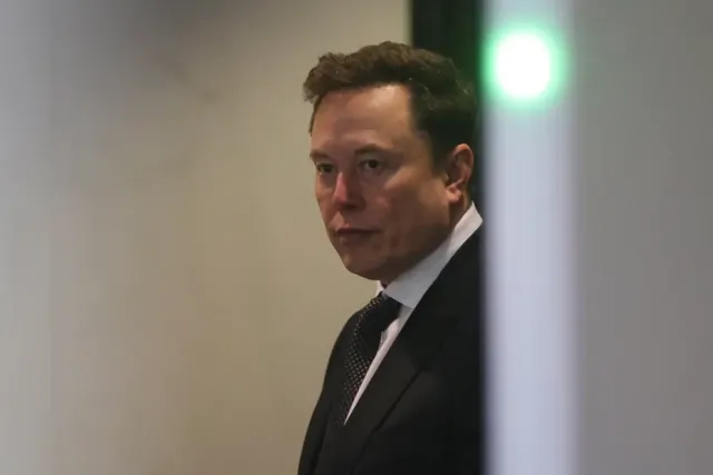 Elon Musk ve OpenAI Davasında Hukuki Engel: İddialar İncelenmeden Reddedildi