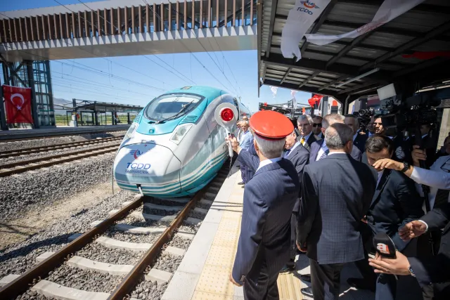 7 Saatlik Yolculuk 1 Saat 45 Dakikaya Düşüyor: Yerköy-Kayseri Hızlı Tren Projesinde Sona Doğru