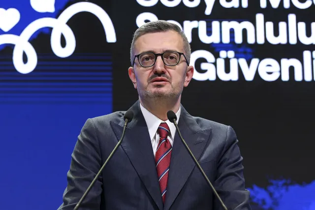 Burhanettin Duran'dan İsrail'e Tepki: Netanyahu'nun Oyunlarına Gelmeyeceğiz