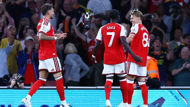 Son Şampiyon Arsenal Premier Lig'e 3 Puanla Başladı