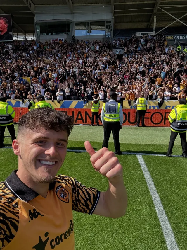 Hull City'de Tarihi Gün: Acun Ilıcalı'nın Heyecanı ve Play-Off Başarısı
