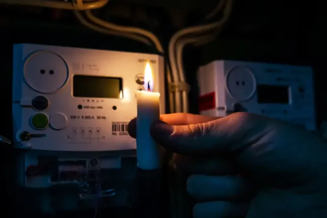 İstanbul'da Elektrik Kesintisi: 17 İlçeyi Kapsayan Planlı Çalışma Başlıyor