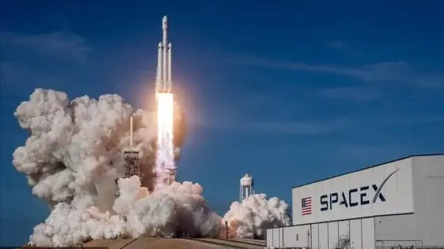 SpaceX Hisselerinde Tarihi Düşüş: Halka Arz Fiyatının Altına Geriledi