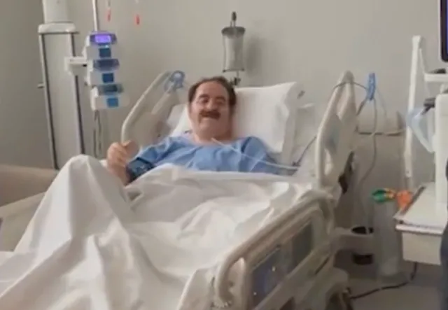 İbrahim Tatlıses'ten Hastaneden Yeni Kare: Hüseyin Yayman Ziyaret Etti