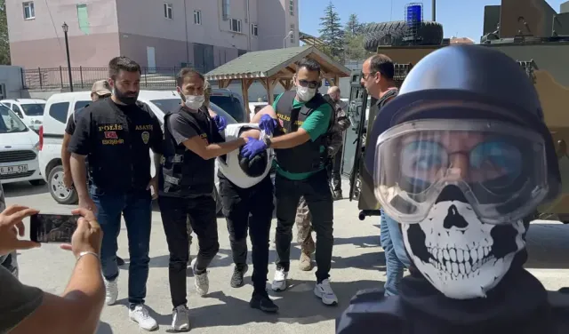 Eskişehir'de 5 Kişiyi Bıçaklayan Arda Küçükyetim Cezaevinde İntihar Etti
