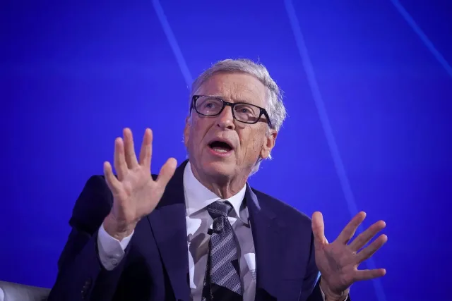 Bill Gates'ten Yapay Zeka Uyarısı: Hükümetler Çok Geç Kaldı