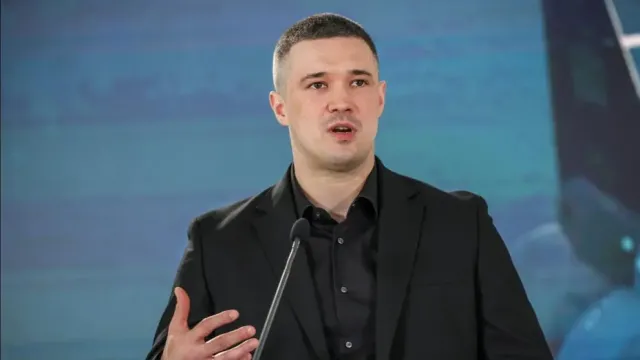 Ukrayna'da Kritik Kabine Revizyonu: Zelenskiy Savunma Bakanı Fedorov'u Görevden Aldı