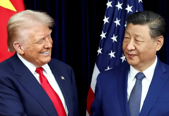 Donald Trump'tan Çin'e Kritik Ziyaret: Orta Doğu Gerilimi Gündemde