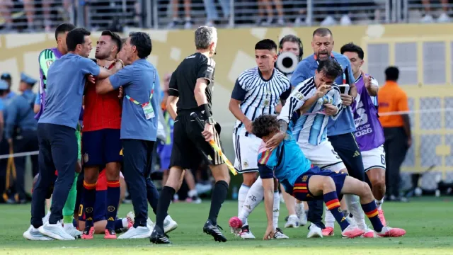 Dünya Kupası Sonrası Ağır Fatura: Leandro Paredes'e 10 Maç Ceza