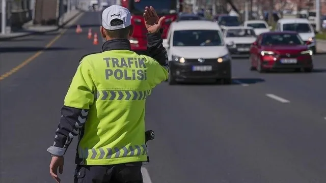 İstanbullular Dikkat: Yarın 3 İlçede Yollar Trafiğe Kapatılacak