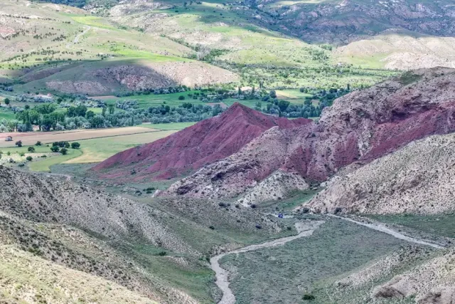 Kayseri'nin Gizli Cenneti: Işıl Dağı Doğaseverleri Bekliyor