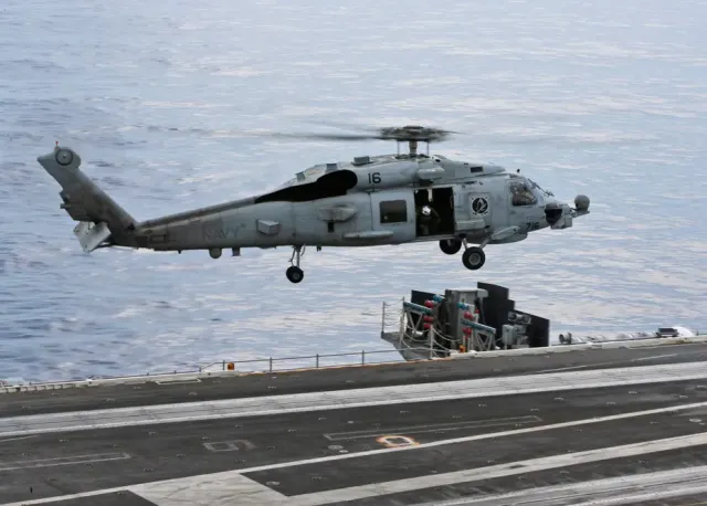 Umman Denizinde ABD Helikopteri Kaza Yaptı: 1 Asker Kayıp