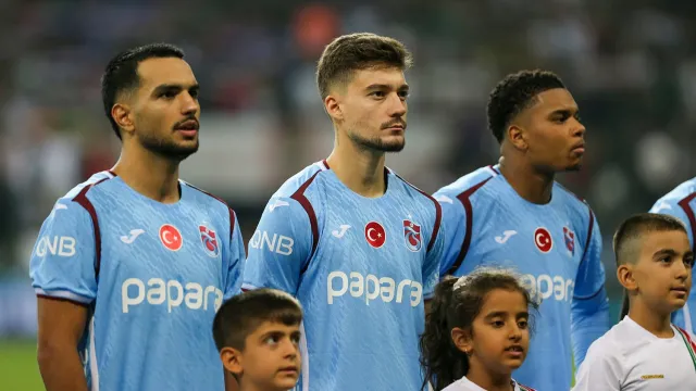 Trabzonspor'da Sakatlık Şoku: Yeni Transfer Karşılaşmaya Devam Edemedi