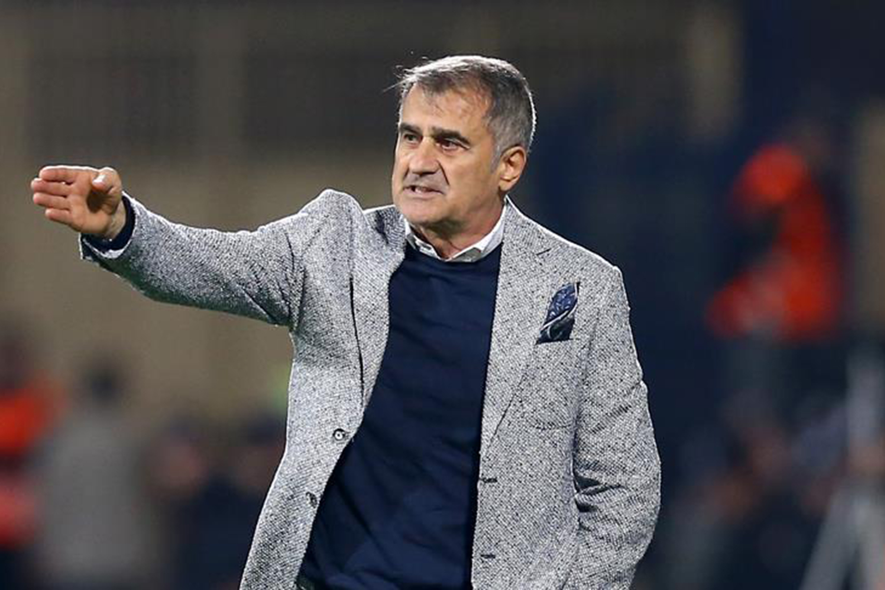 Trabzonspor'da Sürpriz Teknik Direktör Operasyonu: Şenol Güneş Yerine Dünya Yıldızı!