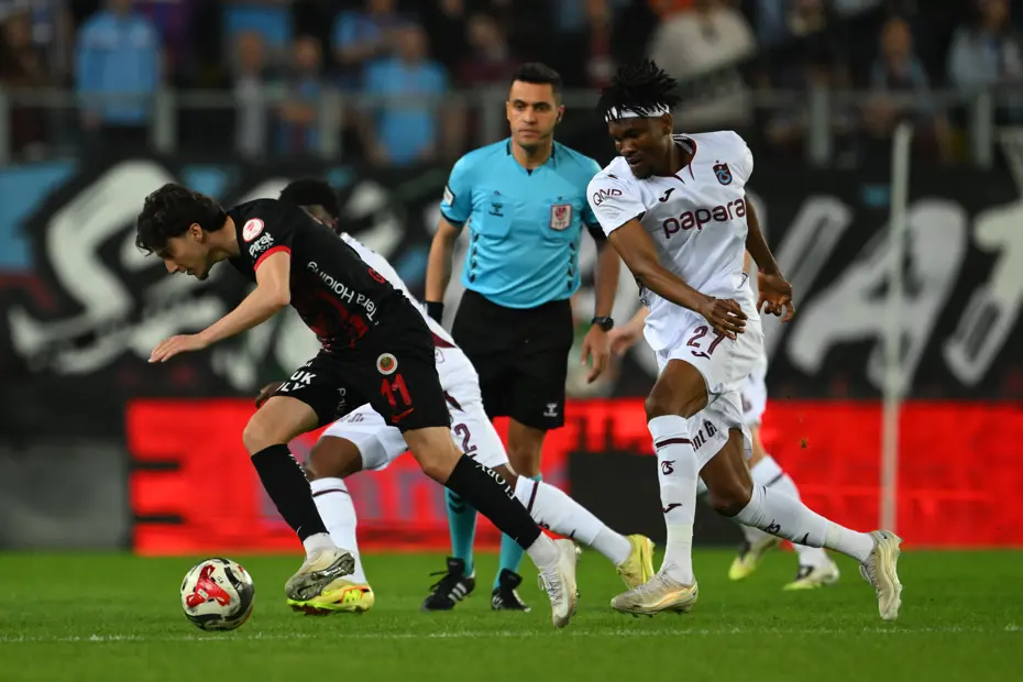 Trabzonspor Uzatmada Güldü: Ziraat Türkiye Kupası'nda Finalin Adı Belli Oldu
