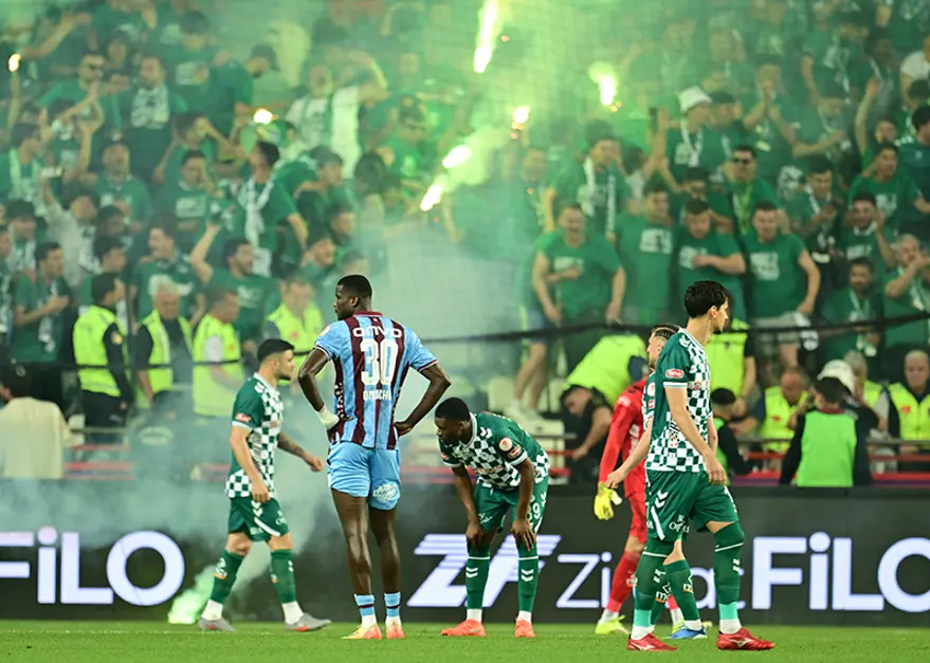 Trabzonspor ve Konyaspor PFDK Yolcusu: İşte Sevk Gerekçeleri