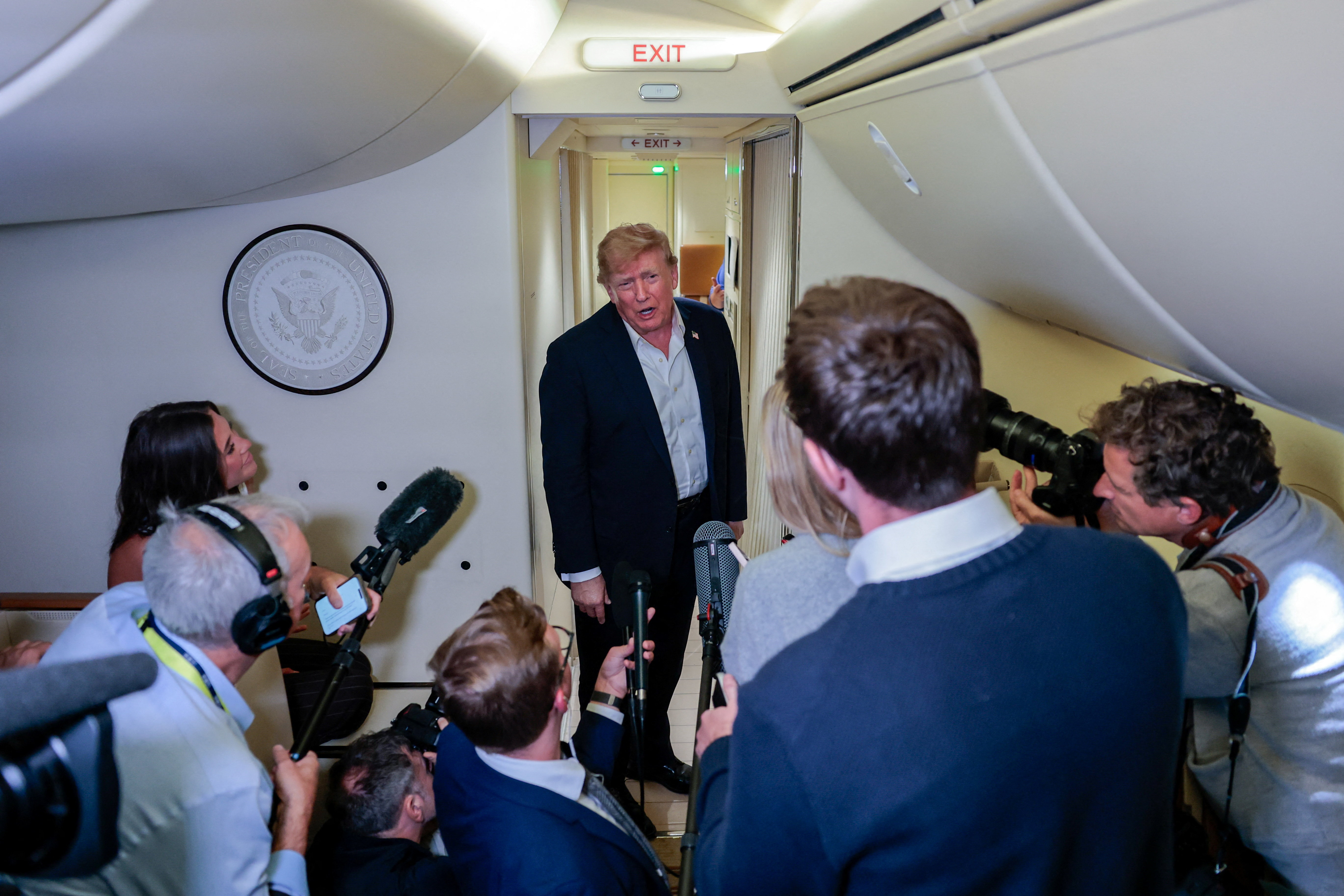 Trump Duyurdu: Rusya ve Ukrayna Enerji Tesislerini Vurmamayı Kabul Etti