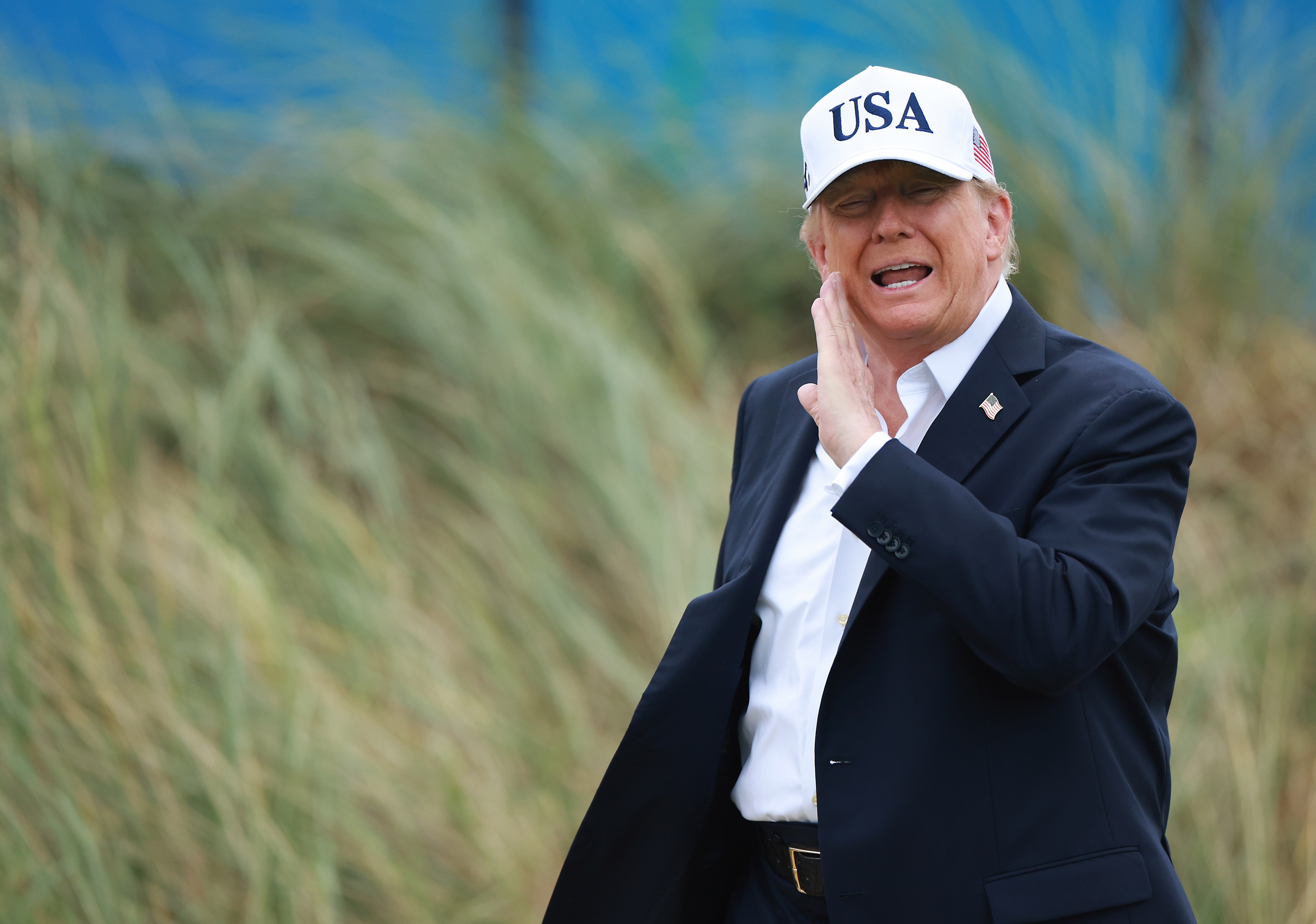 Trump'tan Zelenski'ye Kritik Çağrı: Rus Tesislerini Vurmaktan Vazgeçin