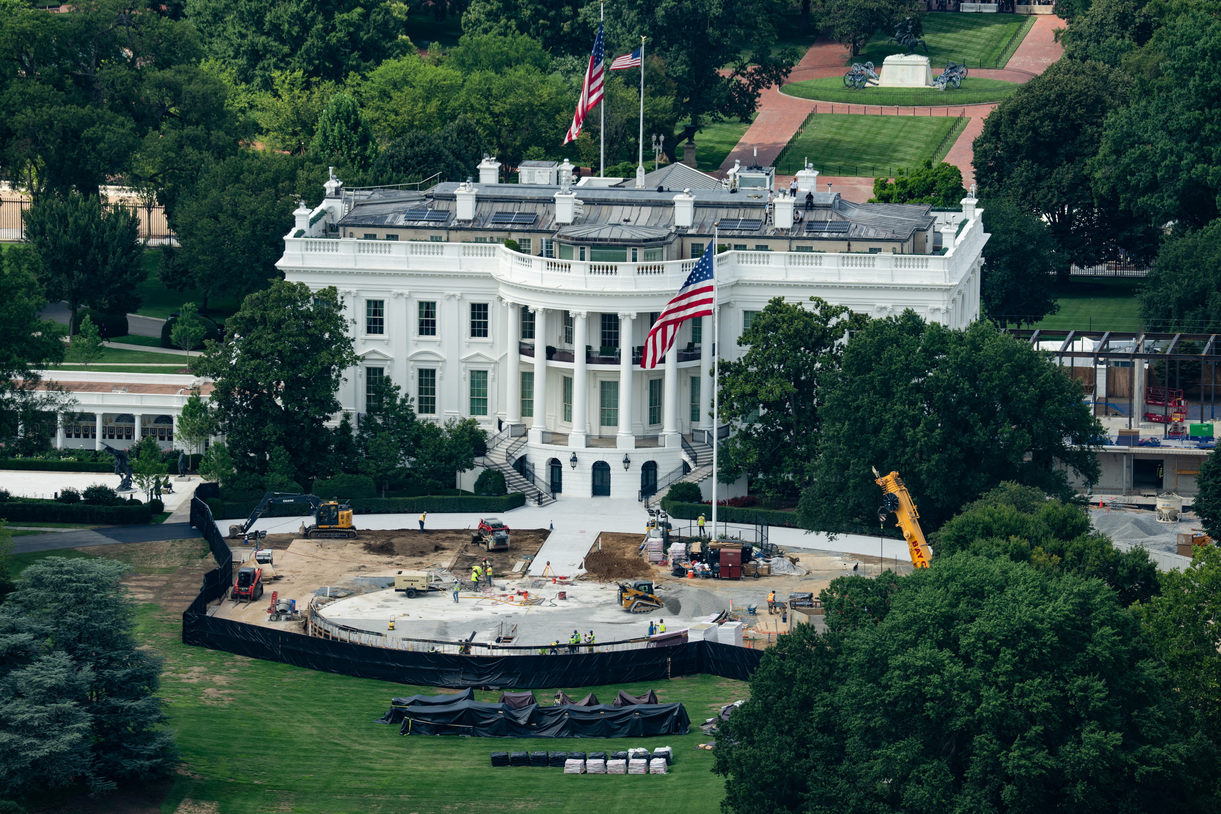 Trump Yönetiminden Beyaz Saray İçin Milyon Dolarlık Proje: Yargı Engeline Takıldı
