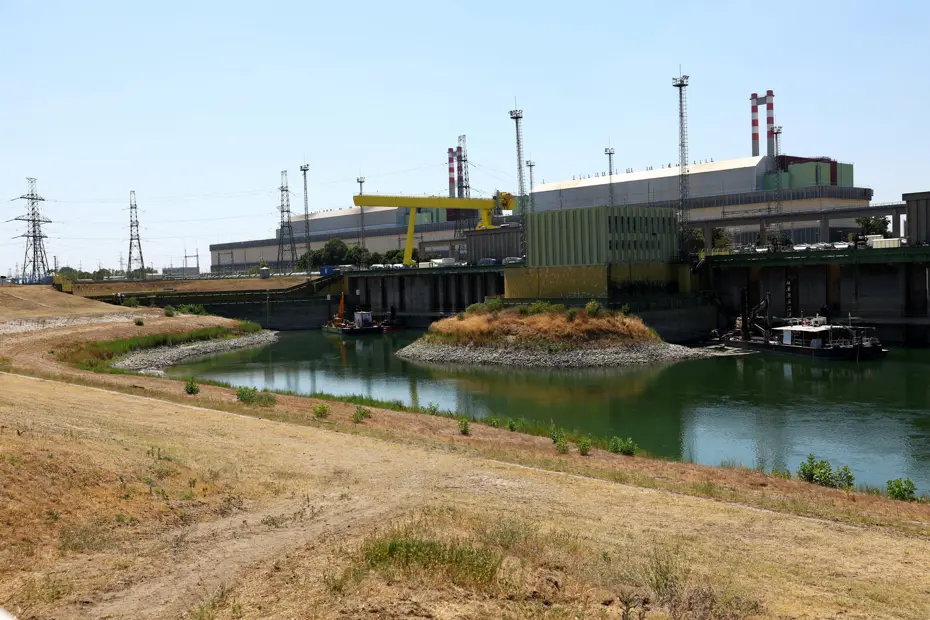 Tuna Nehri'nin Suyu Çekildi: Macaristan Tek Nükleer Santralini Kapatıyor