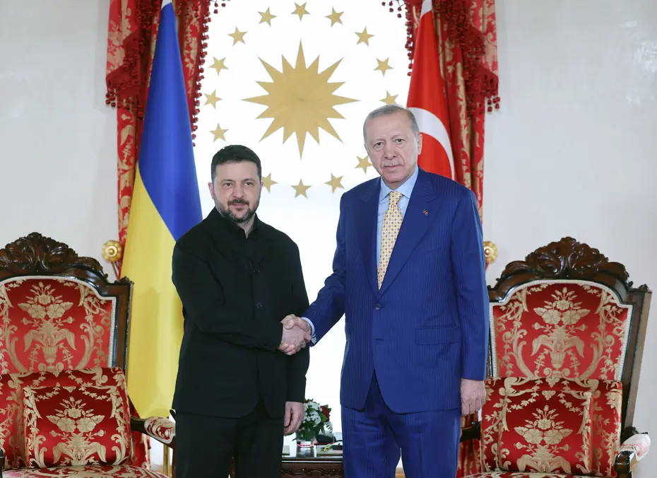 Ukrayna Devlet Başkanı Zelenski İstanbul'da: Erdoğan ile Kritik Zirve