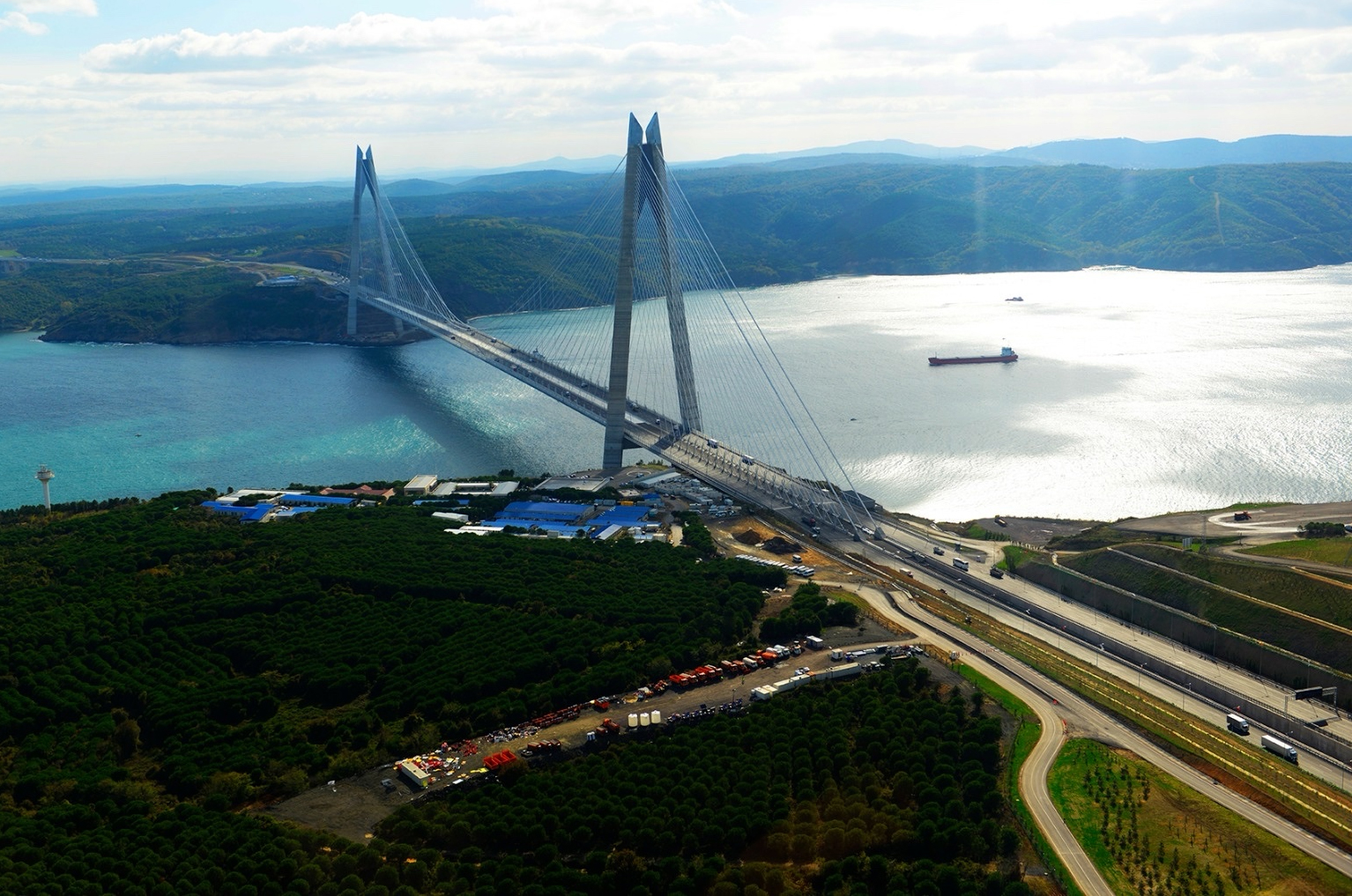 Ulaştırma Bakanı Uraloğlu'ndan Yavuz Sultan Selim Köprüsü Açıklaması: 138 Milyar Lira Tasarruf