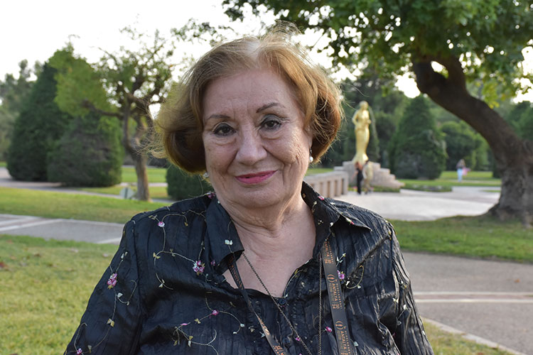 Usta Oyuncu Gülsen Tuncer 81 Yaşında Hayatını Kaybetti