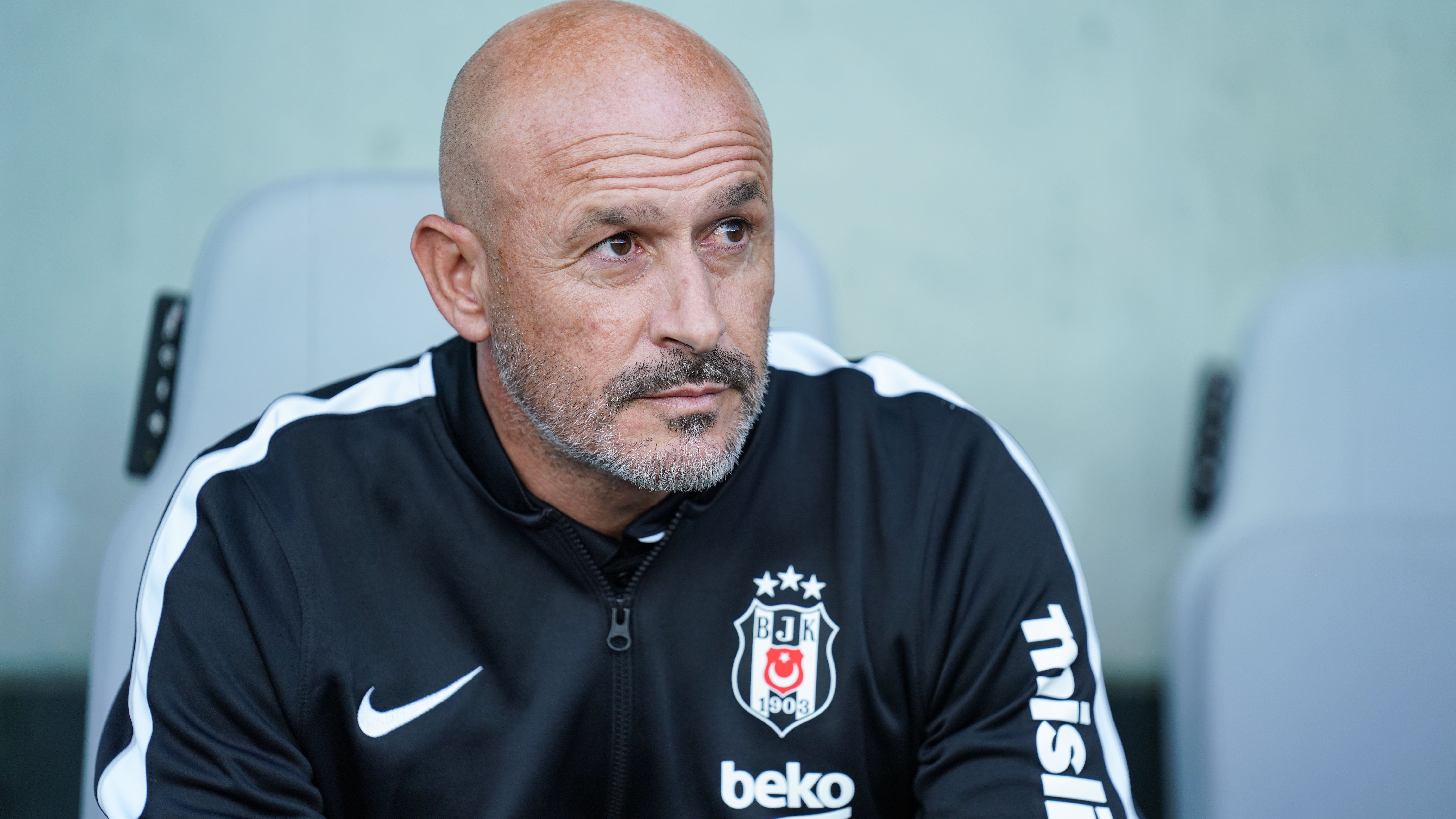 Vincenzo Italiano'dan Erzurumspor Maçı Öncesi Kritik Kadro Kararı