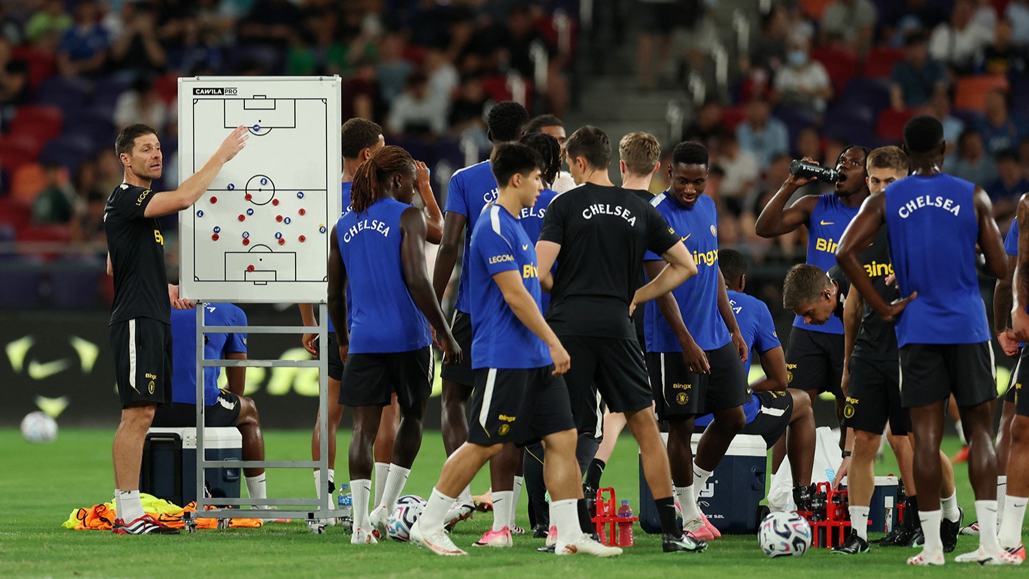 Yeni Sezon Öncesi FIFA'dan Chelsea'ye Şok Karar: 16 Oyuncu Gönderilecek