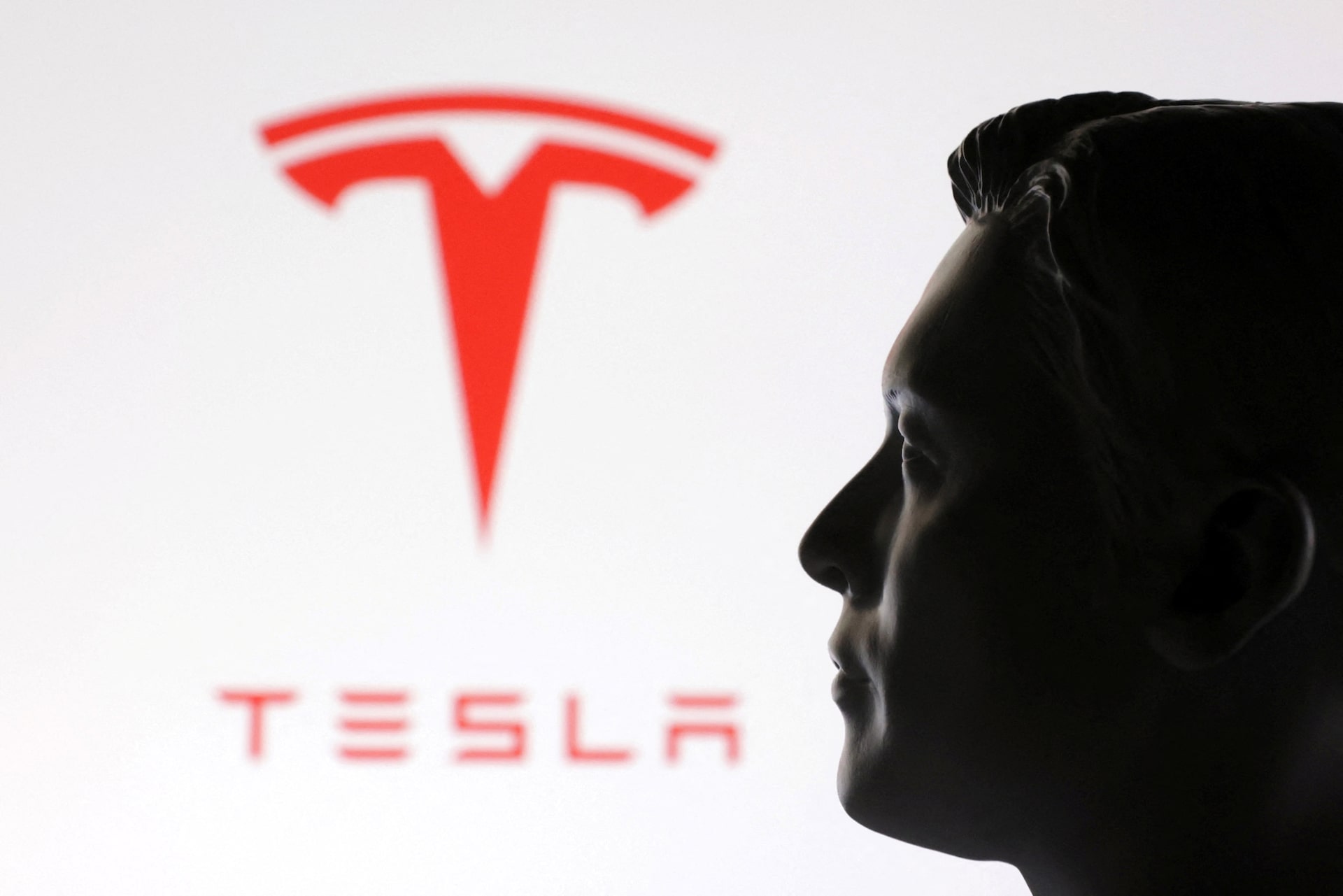 Yılan Hikayesine Dönmüştü: Yeni Nesil Tesla Roadster 1 Ekim'de Tanıtılıyor